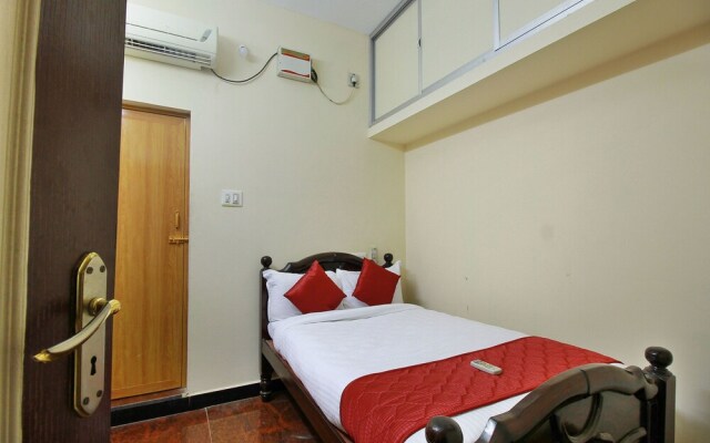 OYO 11862 Home Cozy 2BHK ECR Cuddalore Road