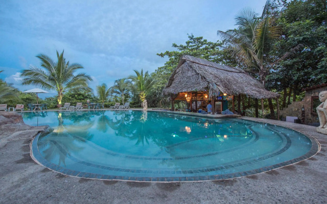 Popa Paradise Beach Resort