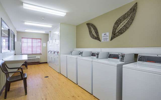 Suburban Studios Clarksville-Louisville North