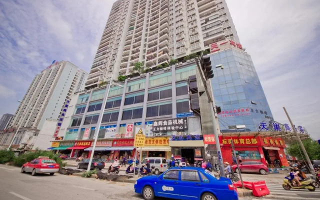 Nest Business Hotel