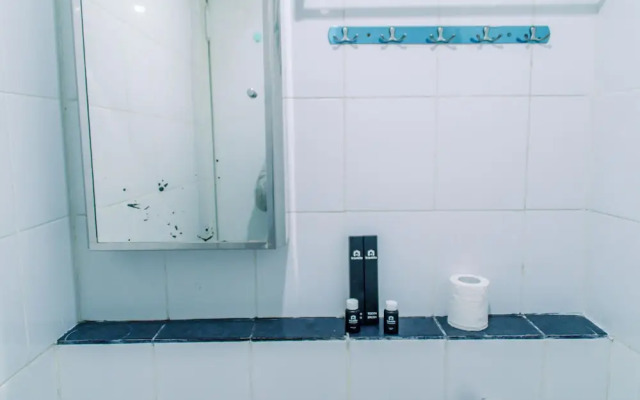 Comfort And Simply 2Br At Green Pramuka City Apartment