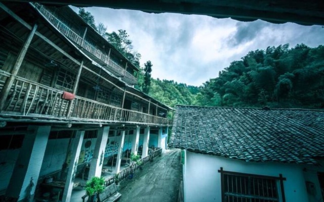 Winds & Firest Inn – Outside – Zhangjiajie