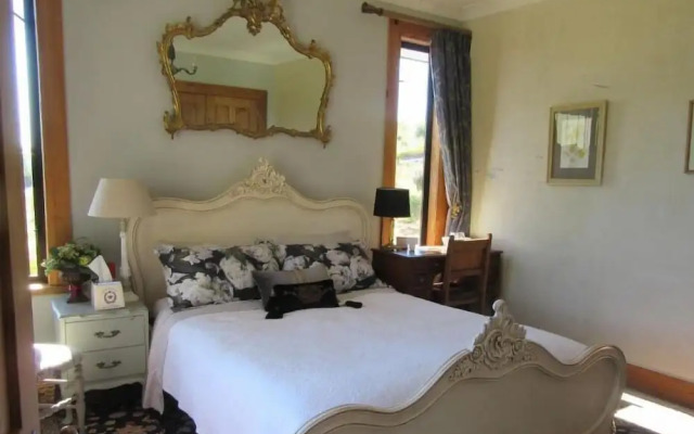 Redwood Valley B&B