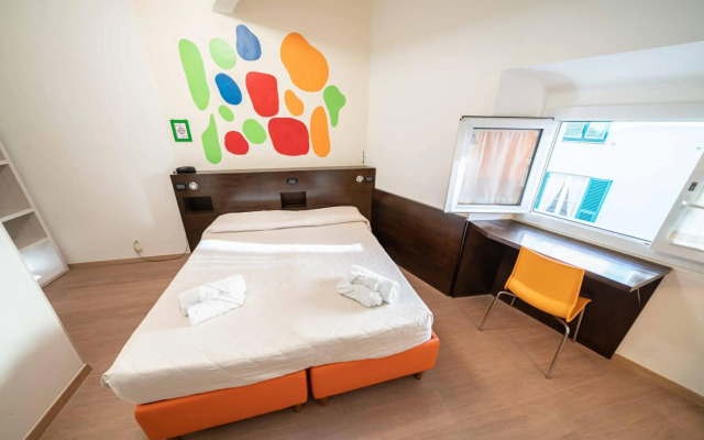 Hotel Cairoli
