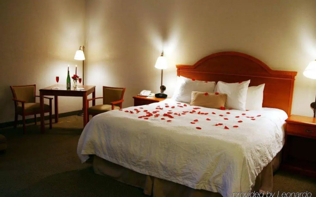 MainStay Suites Bourbonnais - Kankakee