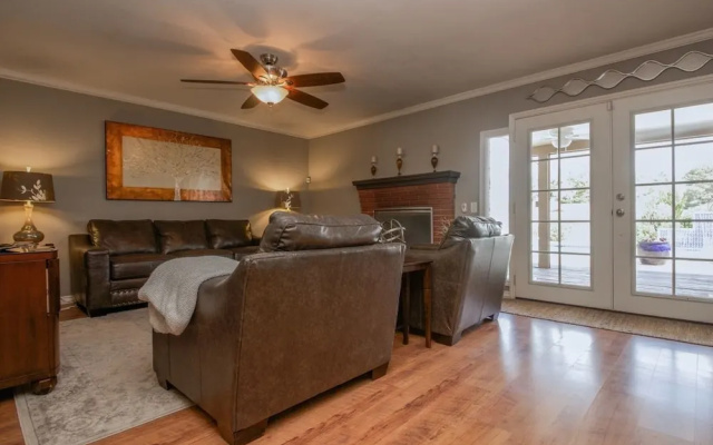 Luxurious 6BR 7min to Las Vegas Strip - photo 2