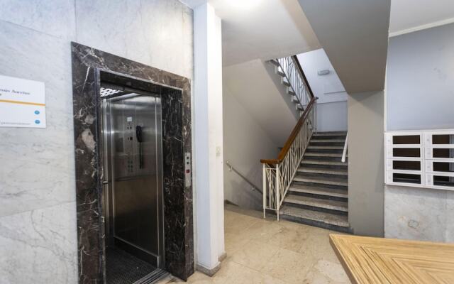 1-80 Collection Apt 101