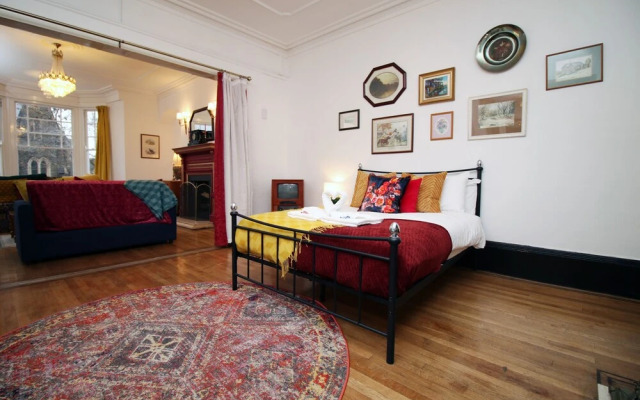 St Paul's View Apt 2 by Tŷ SA