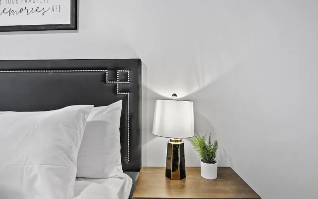 Classy 2BR Spacious Apt in Avondale