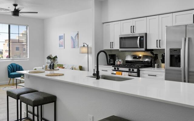 TWO Glendale CozySuites with Pool 2 & 9