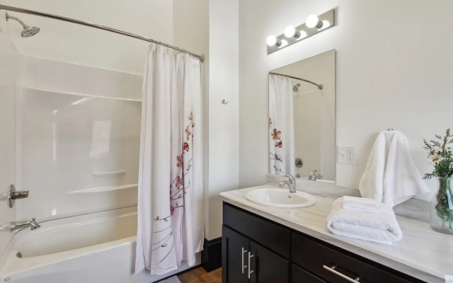 Sleek Millersburg Apartment in Downtown!