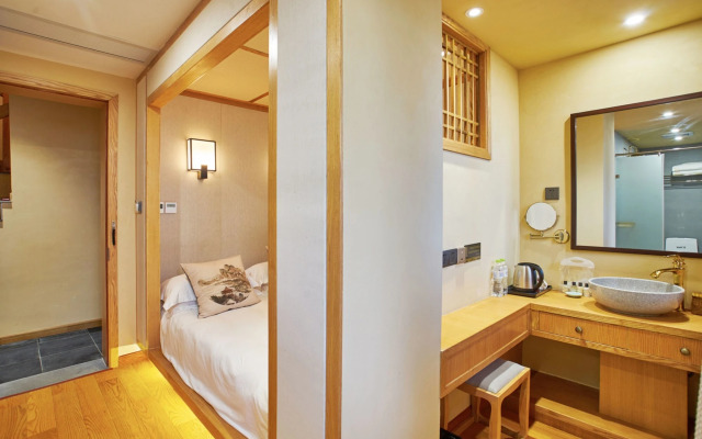 Best Wishes West Lake lnn