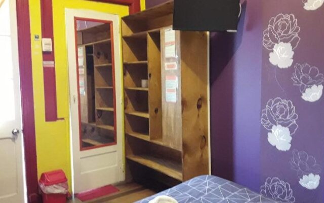 Street Garden Hostel