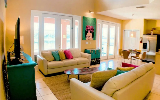 Aquamarine Hideaway