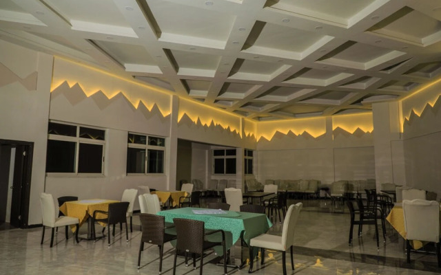 Garalay Hotel