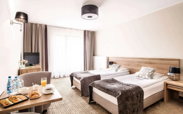 Mercure Wiazowna Brant