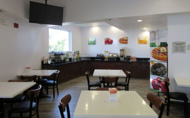 Quality Inn & Suites Fresno Northwest