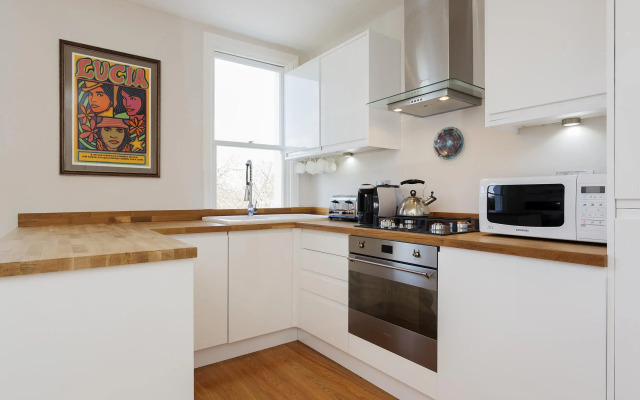 Veeve  2 Bed Flat On Fulham Palace Road Fulham