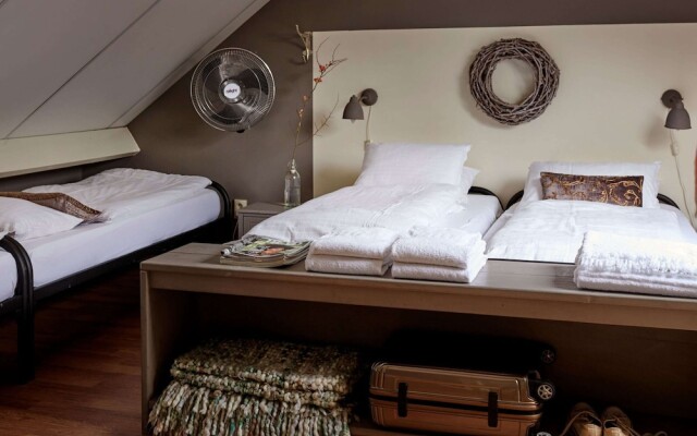 Authentic Holiday Home With a Garden