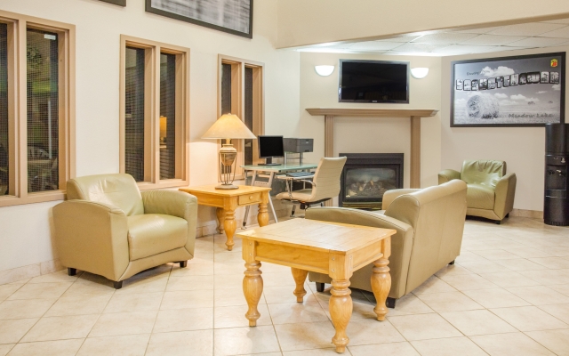 Red Roof Inn & Suites Marysville