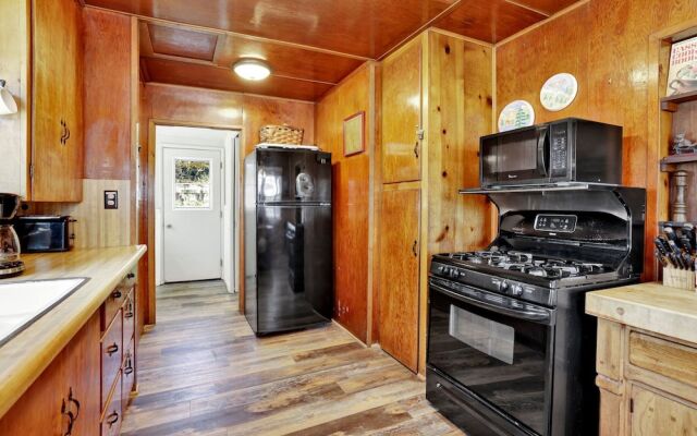 Frank's Old Bear-149 by Big Bear Vacations