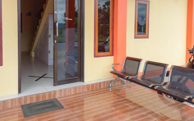 Jessy Homestay Lolak