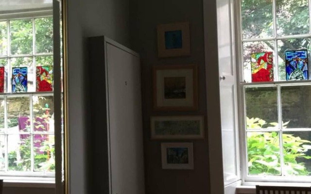 1 Bedroom Apartment Next To The Meadows
