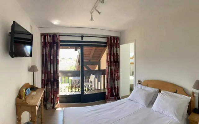 Logis Hotel Restaurant Annecy Nord / Argonay