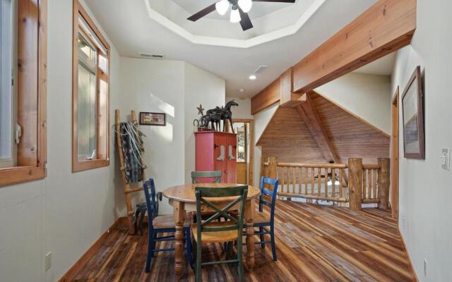Vine Maple-Golf View-5Br/4.5Ba