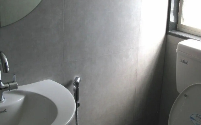 OYO 1194 Hotel Gulmohr