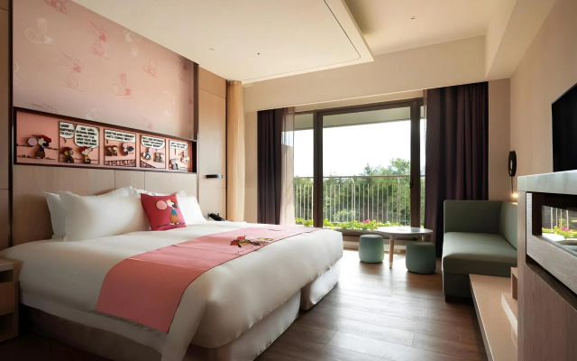 Fame Hall Garden Hotel