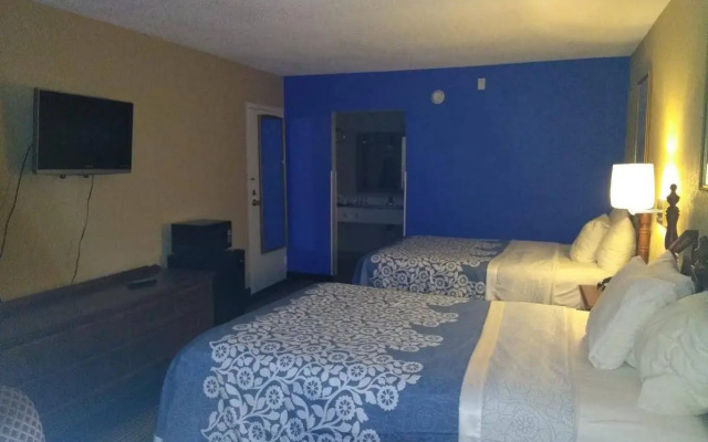 Days Inn by Wyndham Perry Near Fairgrounds