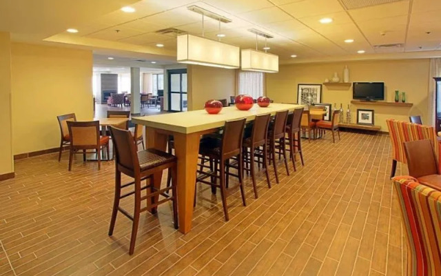 Hampton Inn Pittsburgh-Mcknight Rd.