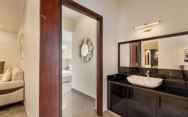 Amber Apartment 103 by Stayjade