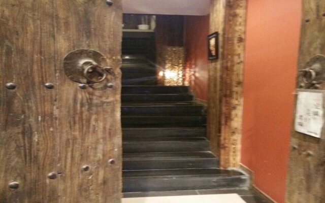 Lutuo Hostel Jinqiao