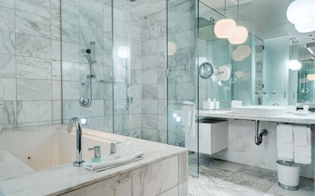 StripViewSuites at Palms Place Penthouses