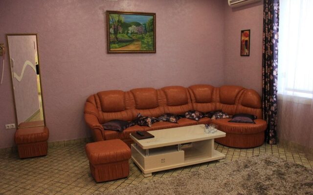 Oasis Hotel