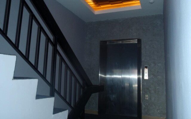 9 Square Hotel - Subang Jaya