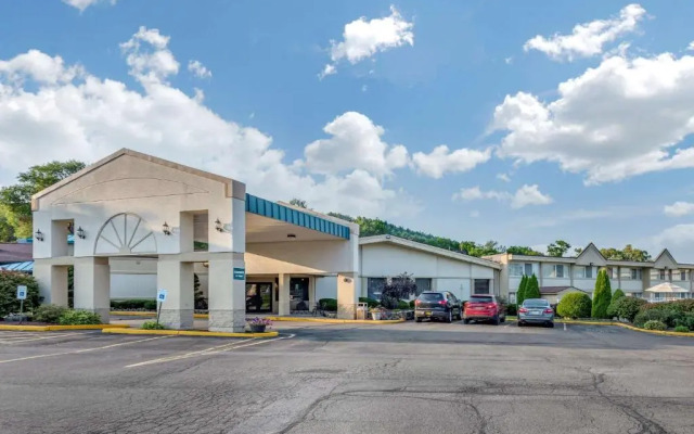 Quality Inn & Suites Vestal Binghamton