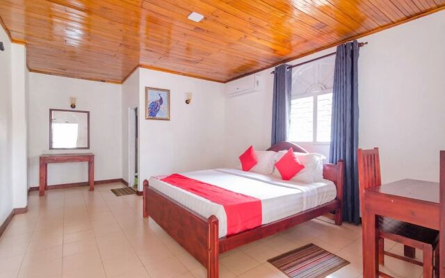 OYO 385 Sanri Villa Negombo