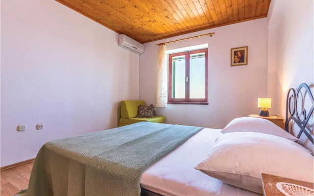 Two-Bedroom Holiday Home in Tucepi