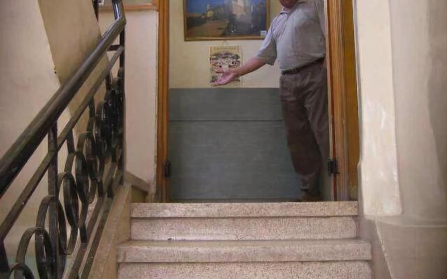 Mansour Hotel