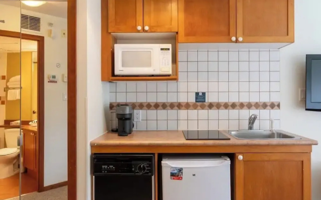 Mountain View Studio in Whistler Village - Unit 430