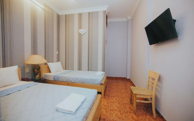 YHD Hotel