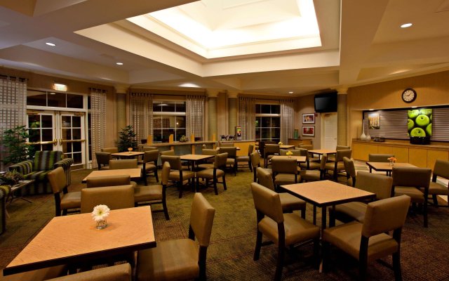 La Quinta Inn & Suites by Wyndham Greensboro NC