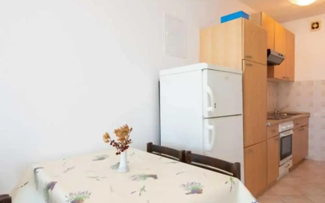 Spacious and Cozy Seafront Apartments