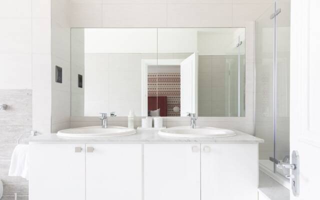 The Marble Arch Escape - Bright & Modern 2BDR Apartment