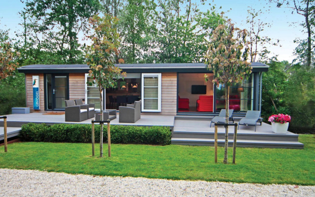 Loosdrecht Rien van den Broeke Village