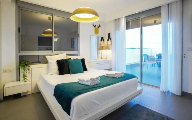 YalaRent Hilltop Penthouse- Private Pool
