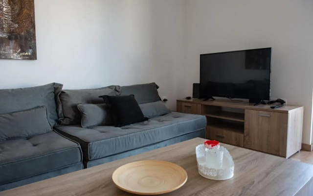 Renovated Apartment 5min From Subway Station 'Attiki'